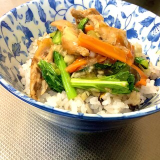 ピリッと旨い！中華あんかけ丼